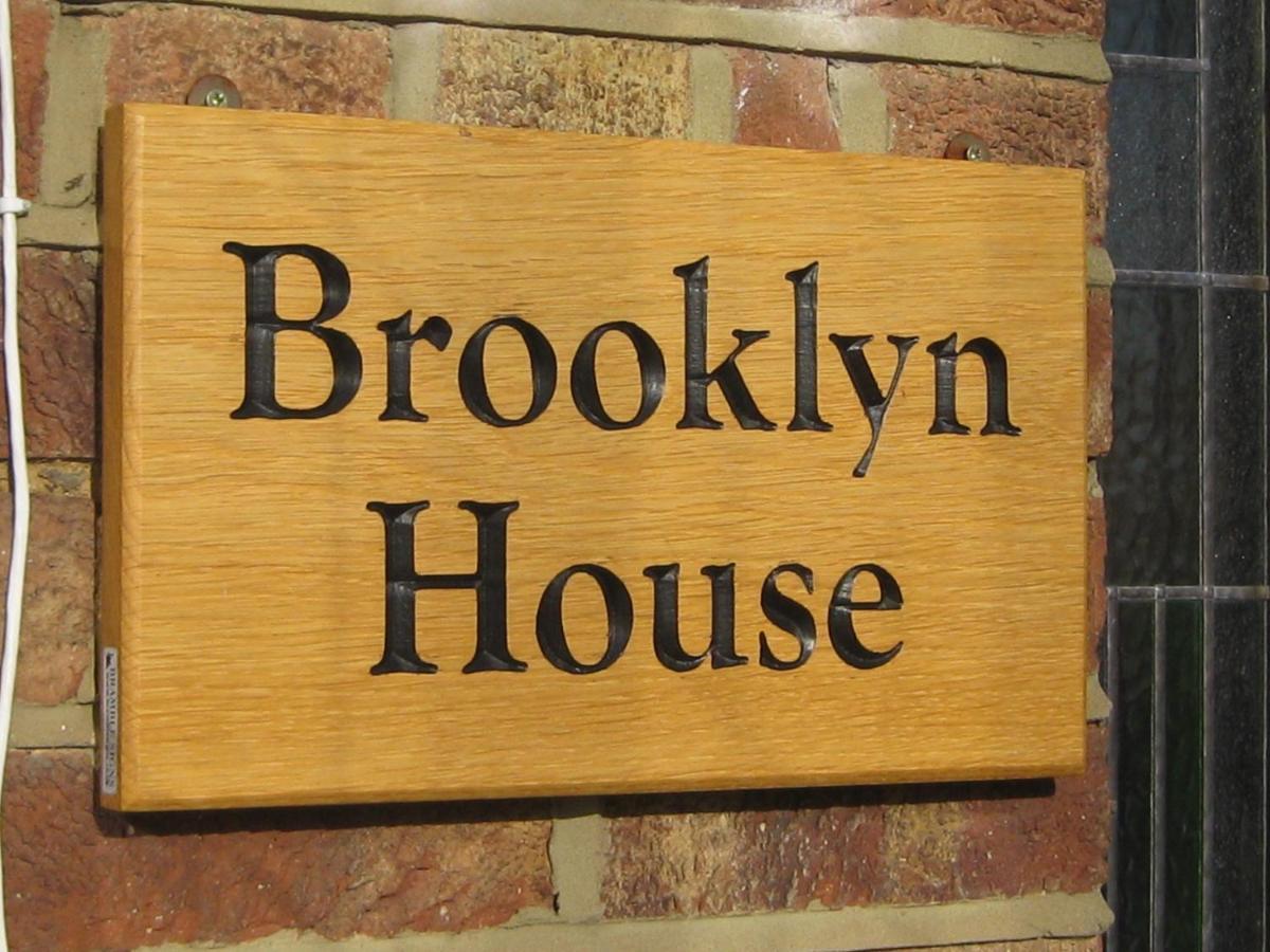 Brooklyn House Hotel Barnet Exterior photo